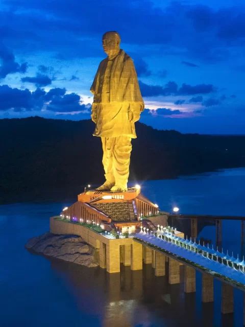 Statue-of-Unity