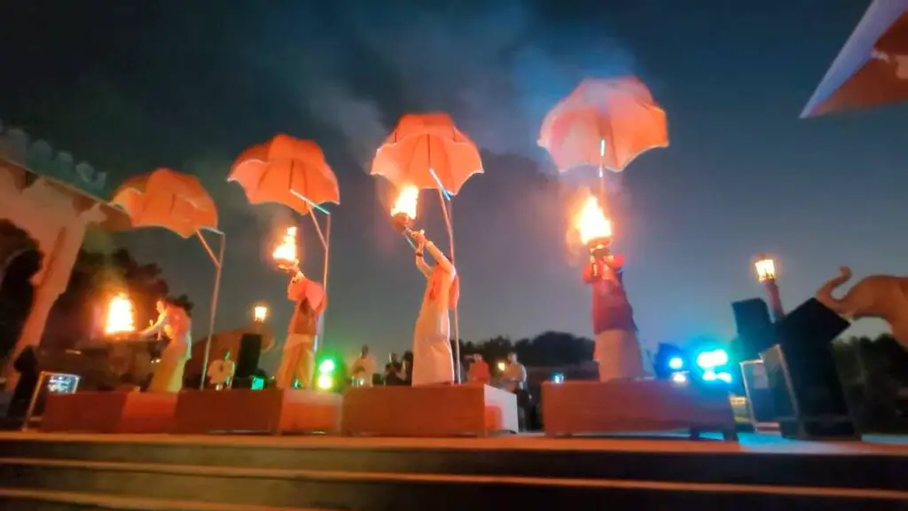 Yamuna Aarti in Delhi at Vasudev Ghat