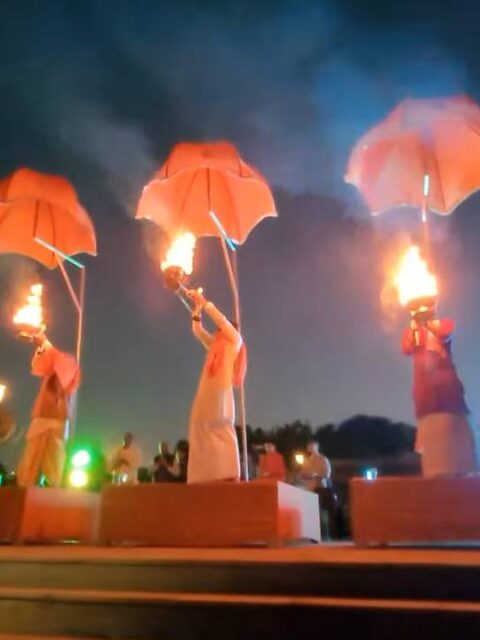 Yamuna Aarti in Delhi at Vasudev Ghat