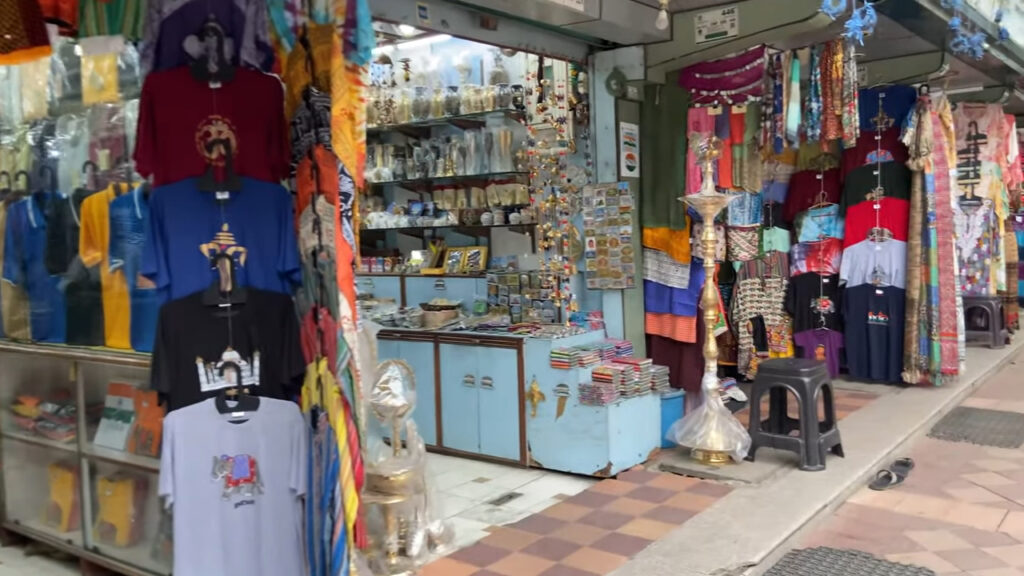 Janpath Market