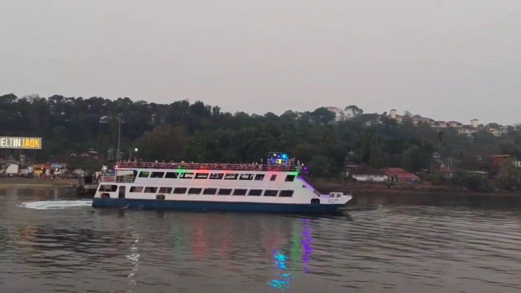 Evening Cruise on Mandovi River