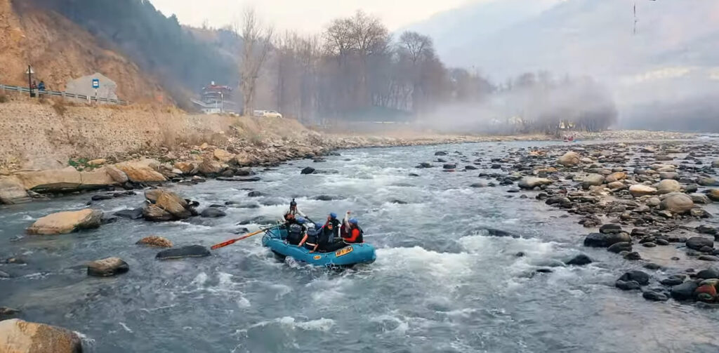River Rafting in Kullu Manali